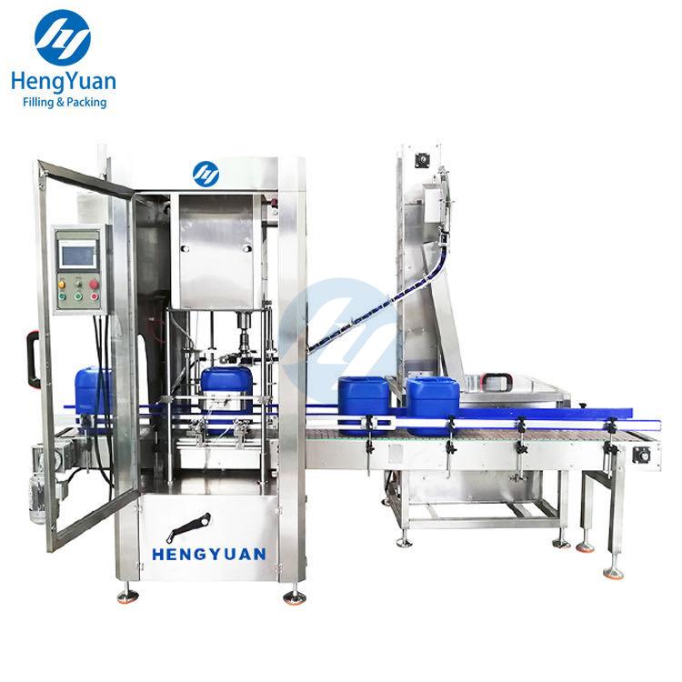 Single head fetching capping machine