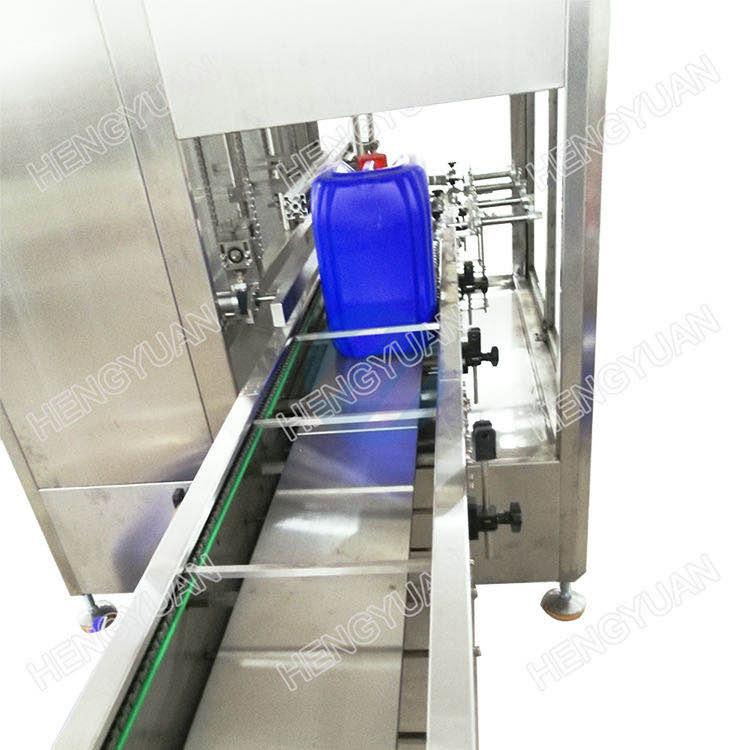 Automatic weighing liquid filling machine
