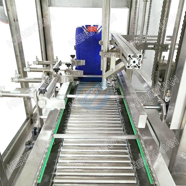 Automatic barrels liquid filler